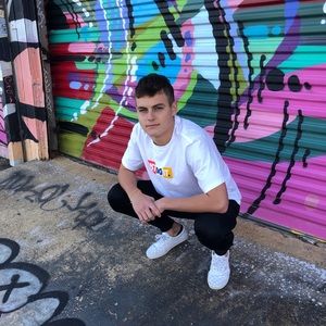 Meet your Posher, Grayson